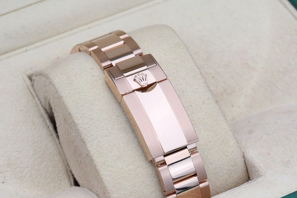 Rolex Daytona 126505 Image 3